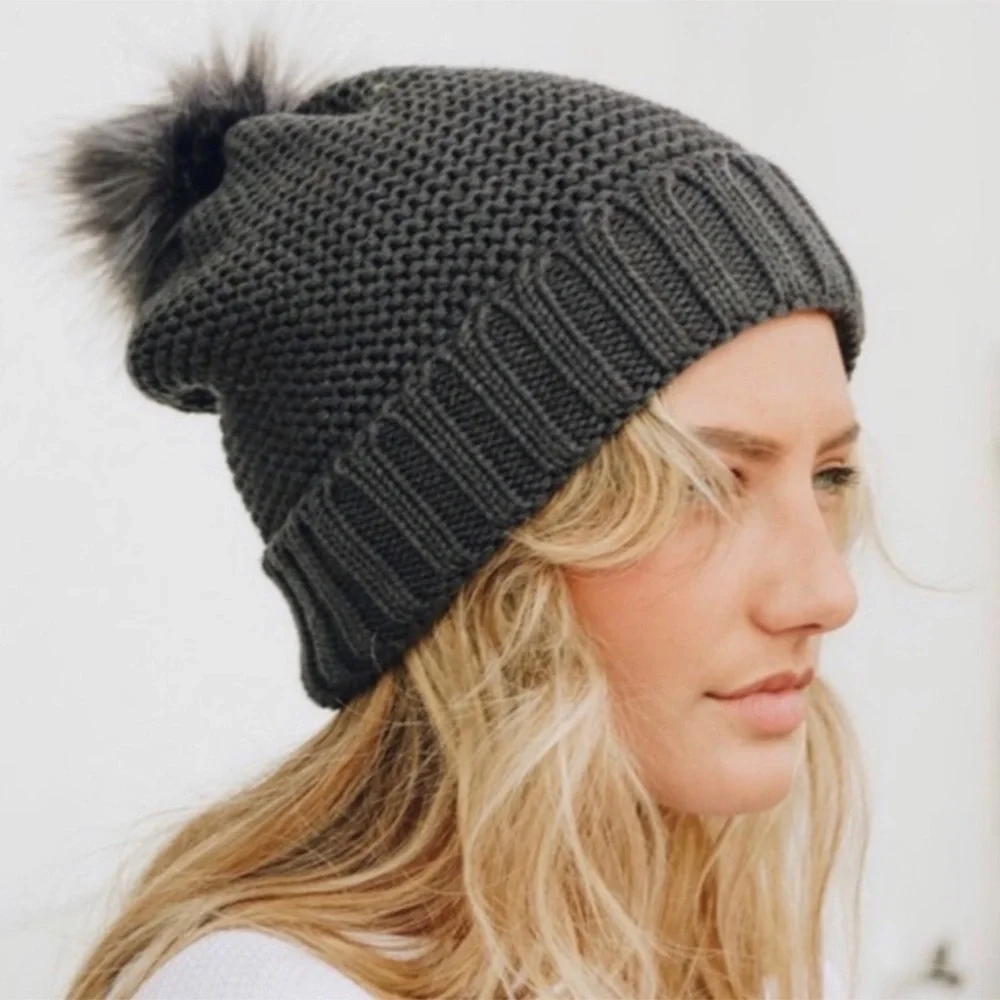 1 LEFT! Women's Soft Faux Sherpa Lined Pom Beanie Winter Warm Cozy Hat - Picture 1 of 3